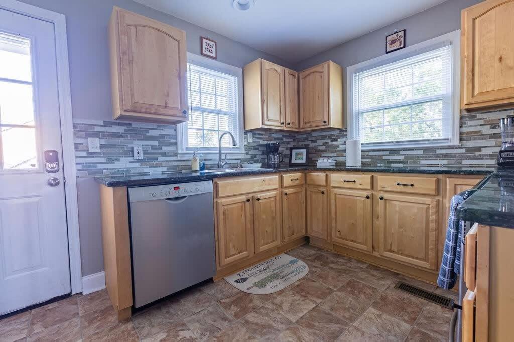 Charming 3-Bedroom Home In Rossville, Ga - Family Retreat Exterior photo